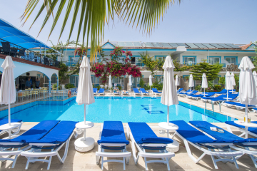 Piscina deschisă