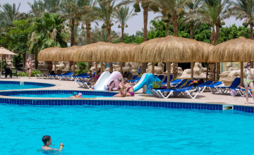 Piscina deschisă