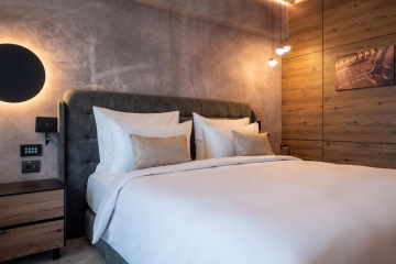 Terrace comfort room