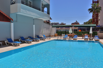 Piscina deschisă