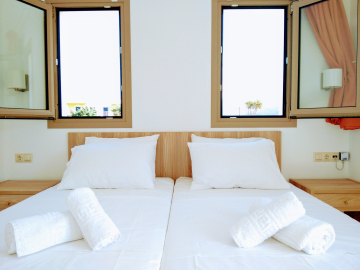 SUPERIOR 1 BEDROOM APARTMENT SIDE SEA VIEW OR POOL VIEW BALCONY OR TERRACE