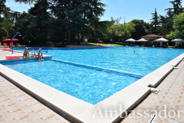 pool.jpg