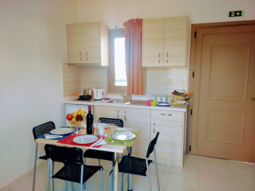 1 BEDROOM TRIPLE APARTMENT GARDEN VIEW BALCONY OR TERRACE