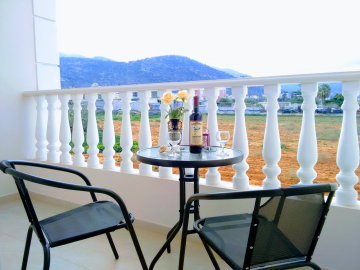1 BEDROOM TRIPLE APARTMENT GARDEN VIEW BALCONY OR TERRACE