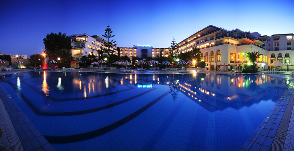 Riviera Hotel